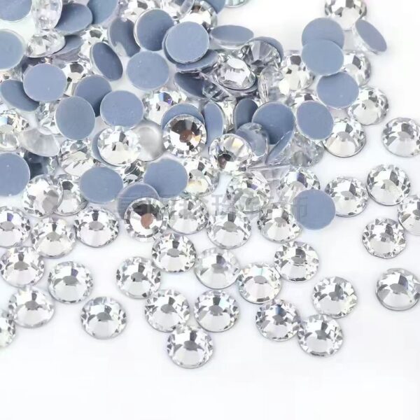 High-quality diamond-stamped bottom box packaging, mixed sizes of performance costumes, glittering diamonds, DIY jewelry materials, nail polish with diamonds, diamond stickers